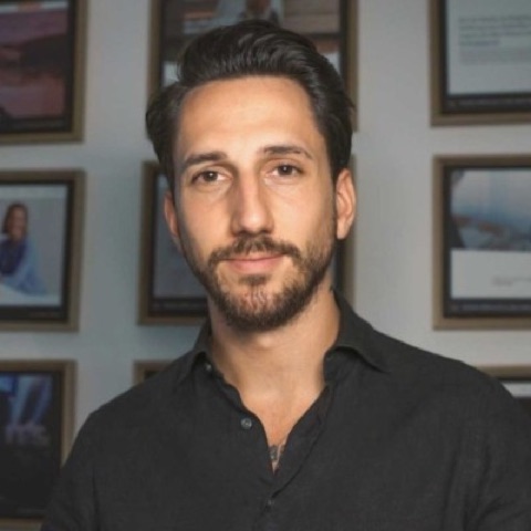 Silas Münz, Speaker